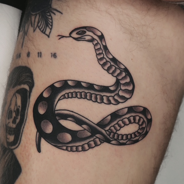 traditional tattoo porto portugal